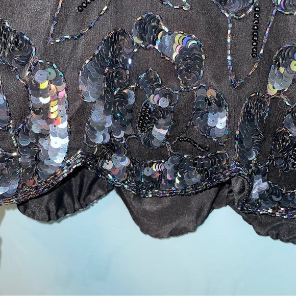 Papell Boutique Vintage Sequined Evening Top Silk Scalloped Hem Petite Medium - Picture 6 of 9